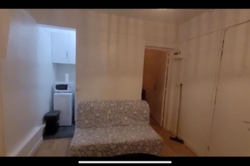Charmant Appartement Pres De Montmartre Paris Exterior photo